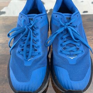 Hoka Challenger sneakers